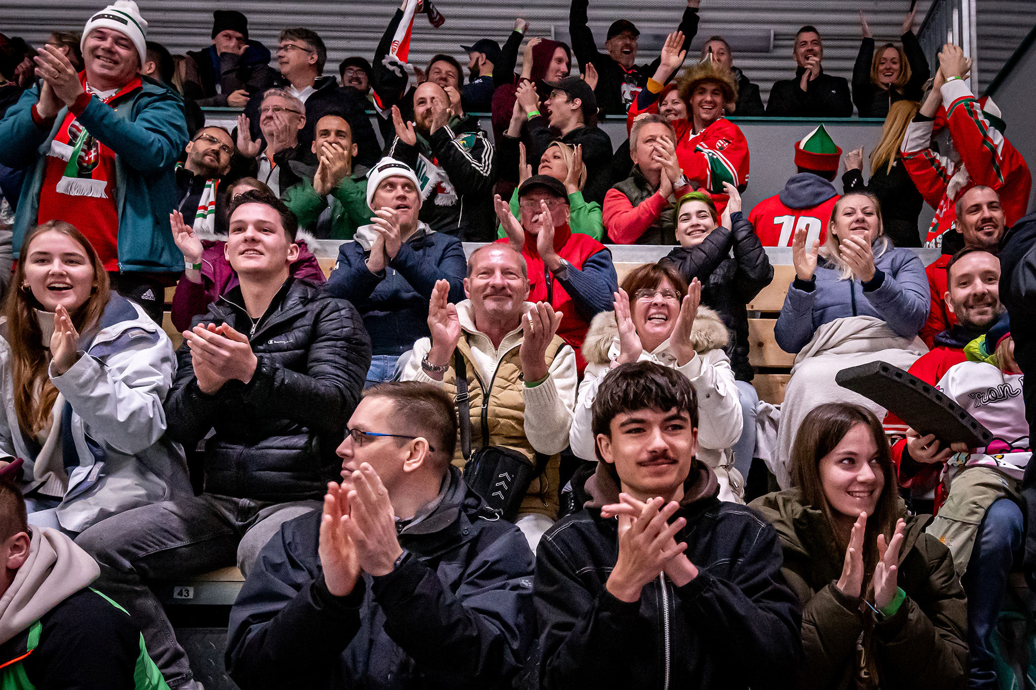The Hungary–Norway ice hockey match attracted a packed arena at the Győr University Ice Sports Centre (Photos: András Adorján) The Hungary–Norway ice hockey match attracted a packed arena at the Győr University Ice Sports Centre (Photos: András Adorján)
